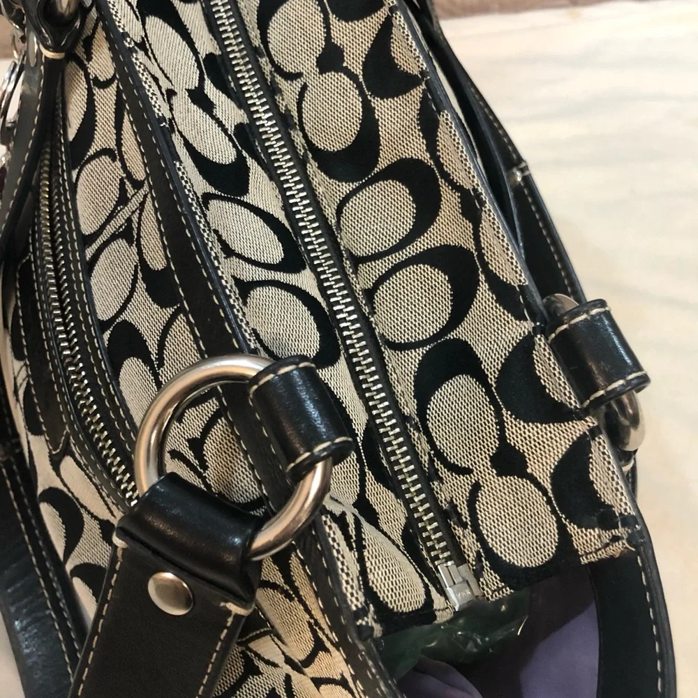 Vintage Y2K style Coach Penelope Medium Tote in black gray signature C